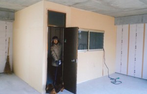 001_rt08c 工事事務所が完成!これで現場の方も暖かです