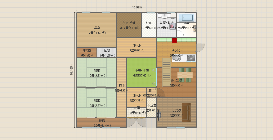 南玄関　中庭　間口・奥行11ｍ 2階が途中